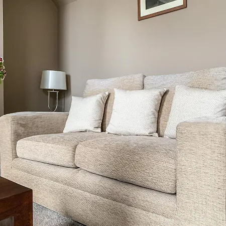 Cedar House - Quaint Victorian With Free Parking *