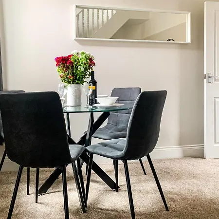 Appartement Cedar House - Quaint Victorian With Free Parking