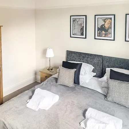 Cedar House - Quaint Victorian With Free Parking Διαμέρισμα *