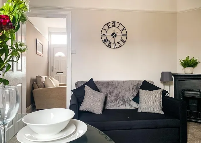 Appartamento Cedar House - Quaint Victorian With Free Parking *