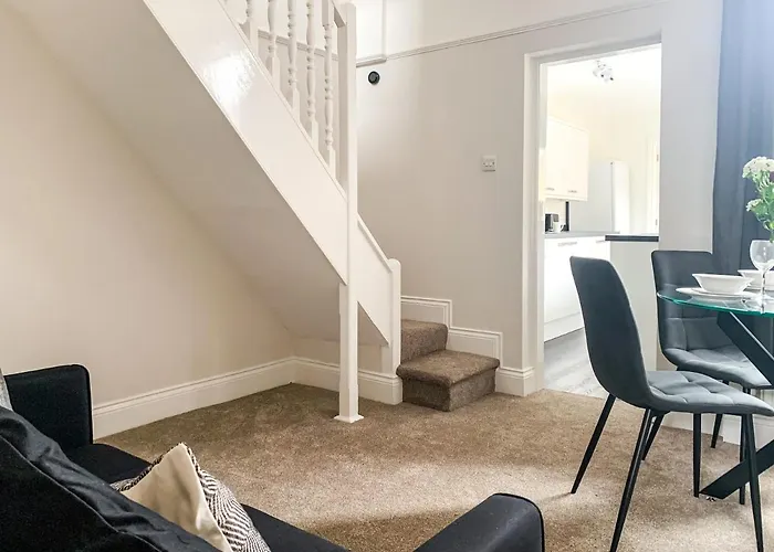 Appartamento Cedar House - Quaint Victorian With Free Parking