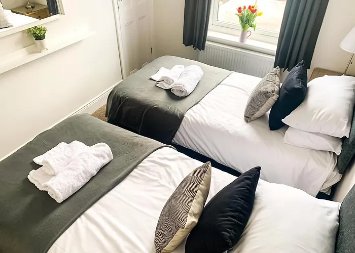 Cedar House - Quaint Victorian With Free Parking Apartament York