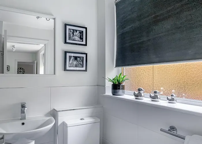 Cedar House - Quaint Victorian With Free Parking York