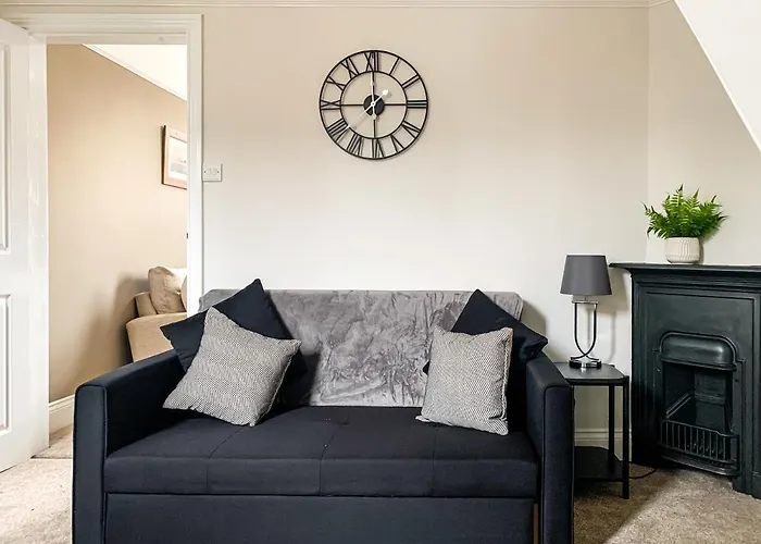 Cedar House - Quaint Victorian With Free Parking York