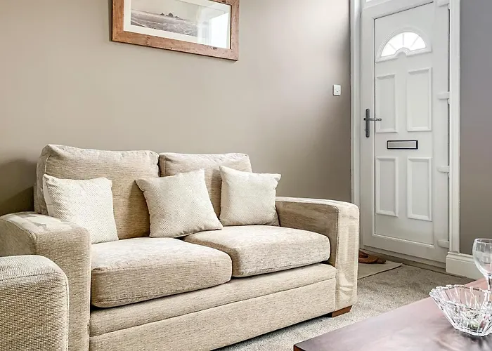 Cedar House - Quaint Victorian With Free Parking Apartament *