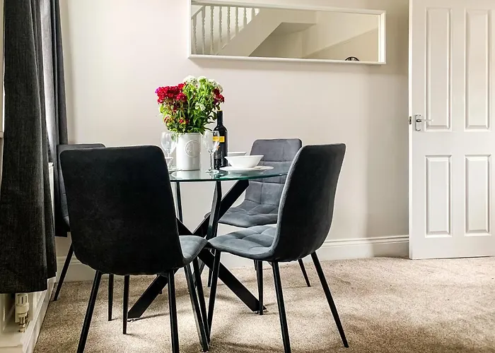 Apartament Cedar House - Quaint Victorian With Free Parking