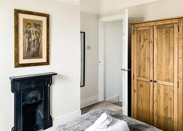 Apartament Cedar House - Quaint Victorian With Free Parking *