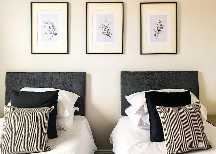 Cedar House - Quaint Victorian With Free Parking Apartament York