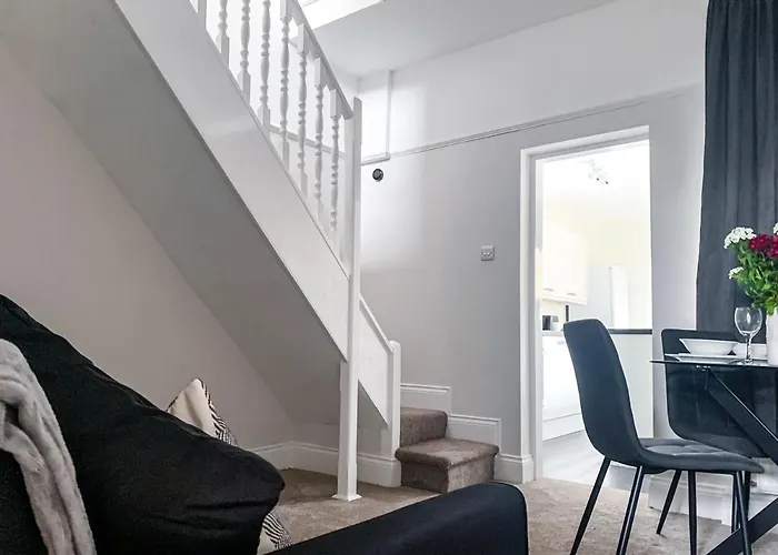 Cedar House - Quaint Victorian With Free Parking Appartamento