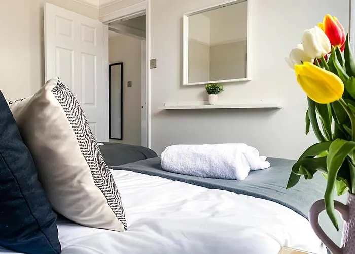 Cedar House - Quaint Victorian With Free Parking * York