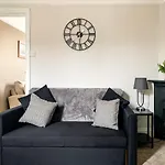 Cedar House - Quaint Victorian With Free Parking يورك