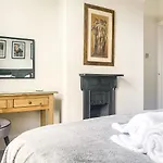 شقة Cedar House - Quaint Victorian With Free Parking